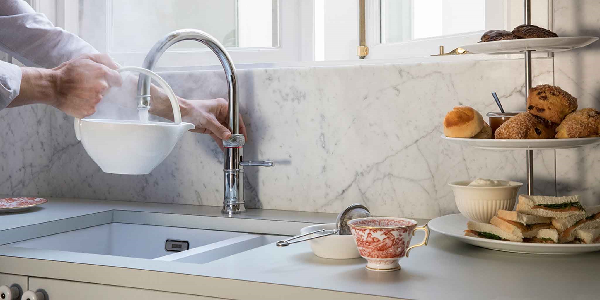 مشکل سرد و گرم شدن آب مصرفی در عیب یابی پکیج گلدیران