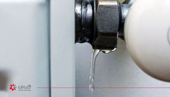چرا پکیج آب میدهد (دلایل آبریزی پکیج)