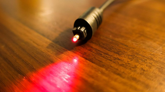 چگونه صدای تلویزیون LG را با کابل اپتیکال منتقل کنیم؟