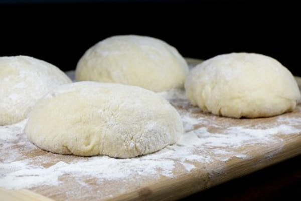 طرز تهیه نان سنتی