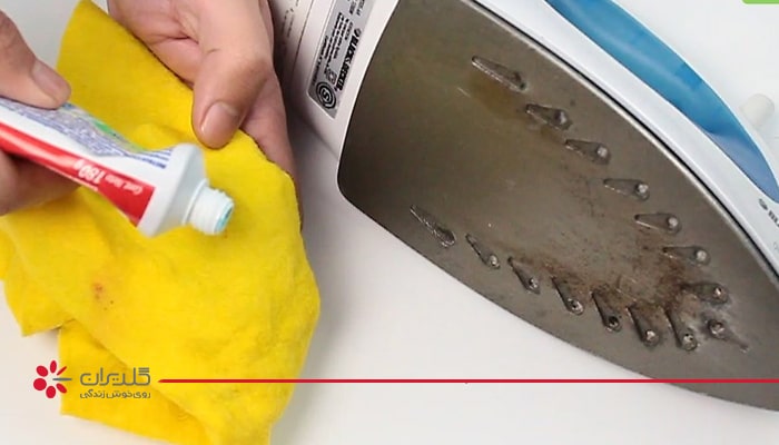 برای تمیز کردن ته اتو سوخته