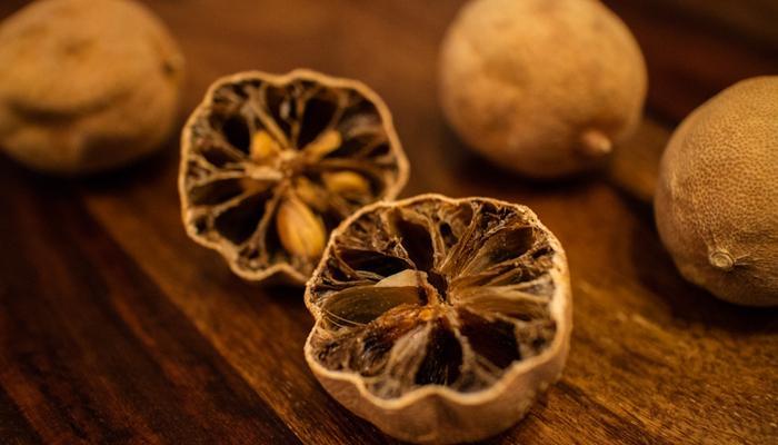 &nbsp;تلخی لیمو عمانی را بگیرید
